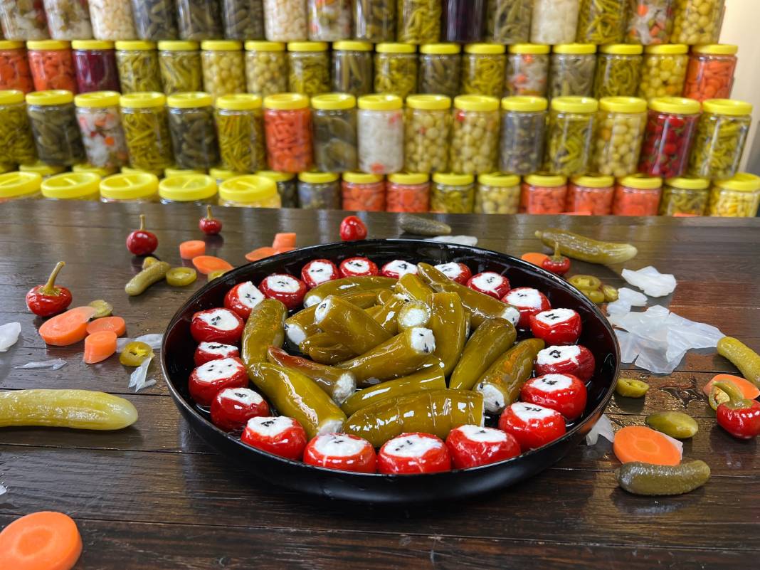 Konya’nın ilk ve tek turşucusundan turşu sırları ve tarifi! 4